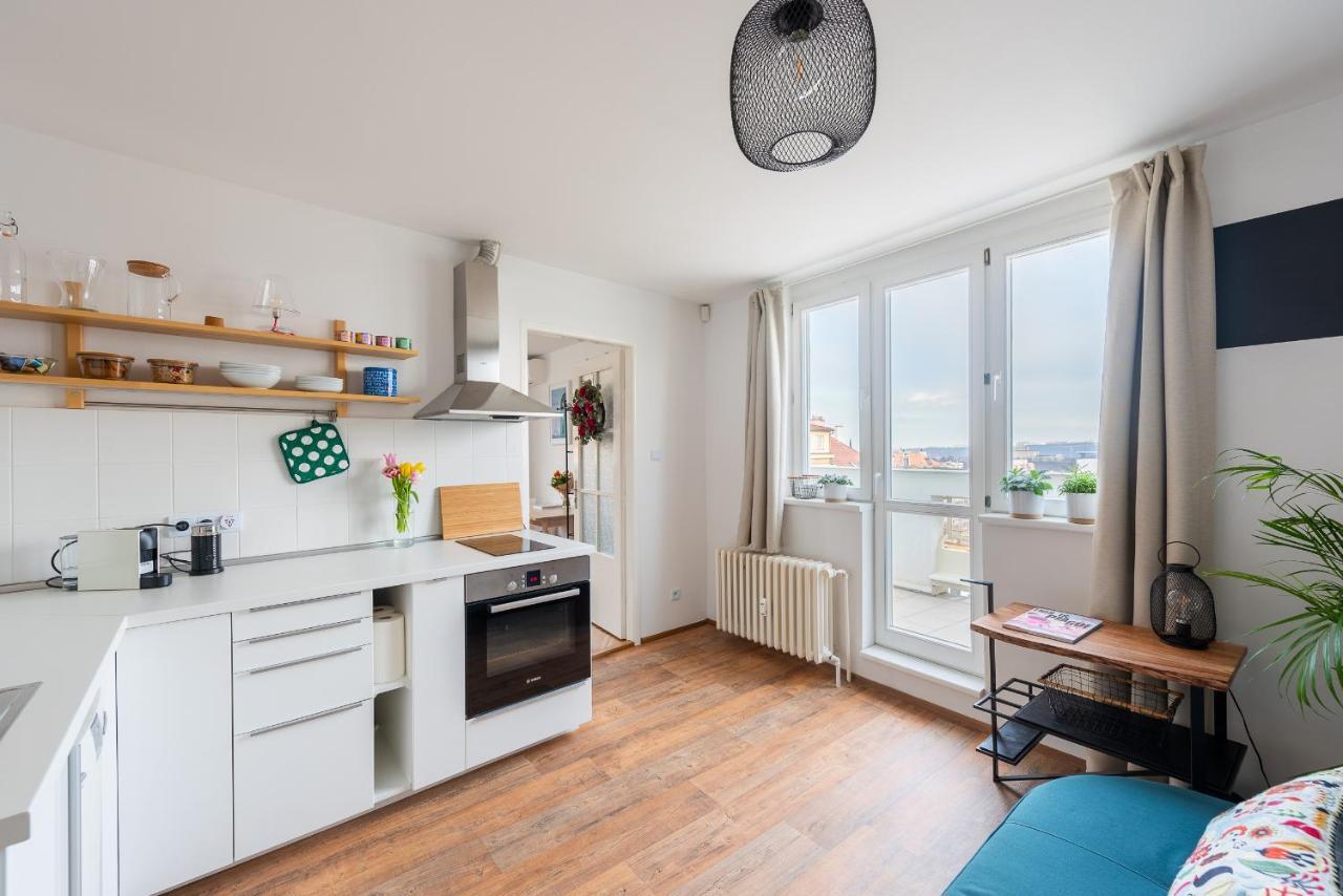 Bright Charming Apt With Terrace, Parking & Airco. Prague Exterior photo