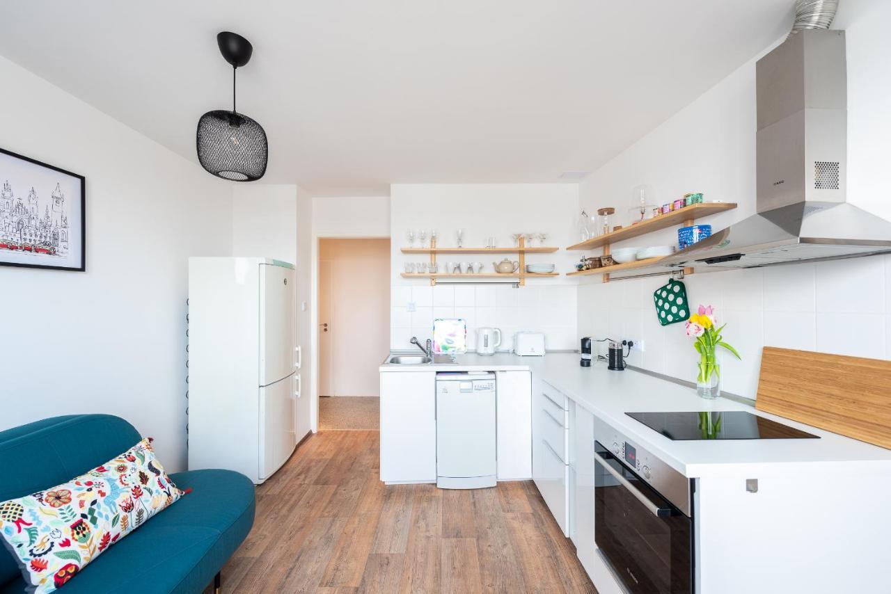 Bright Charming Apt With Terrace, Parking & Airco. Prague Exterior photo